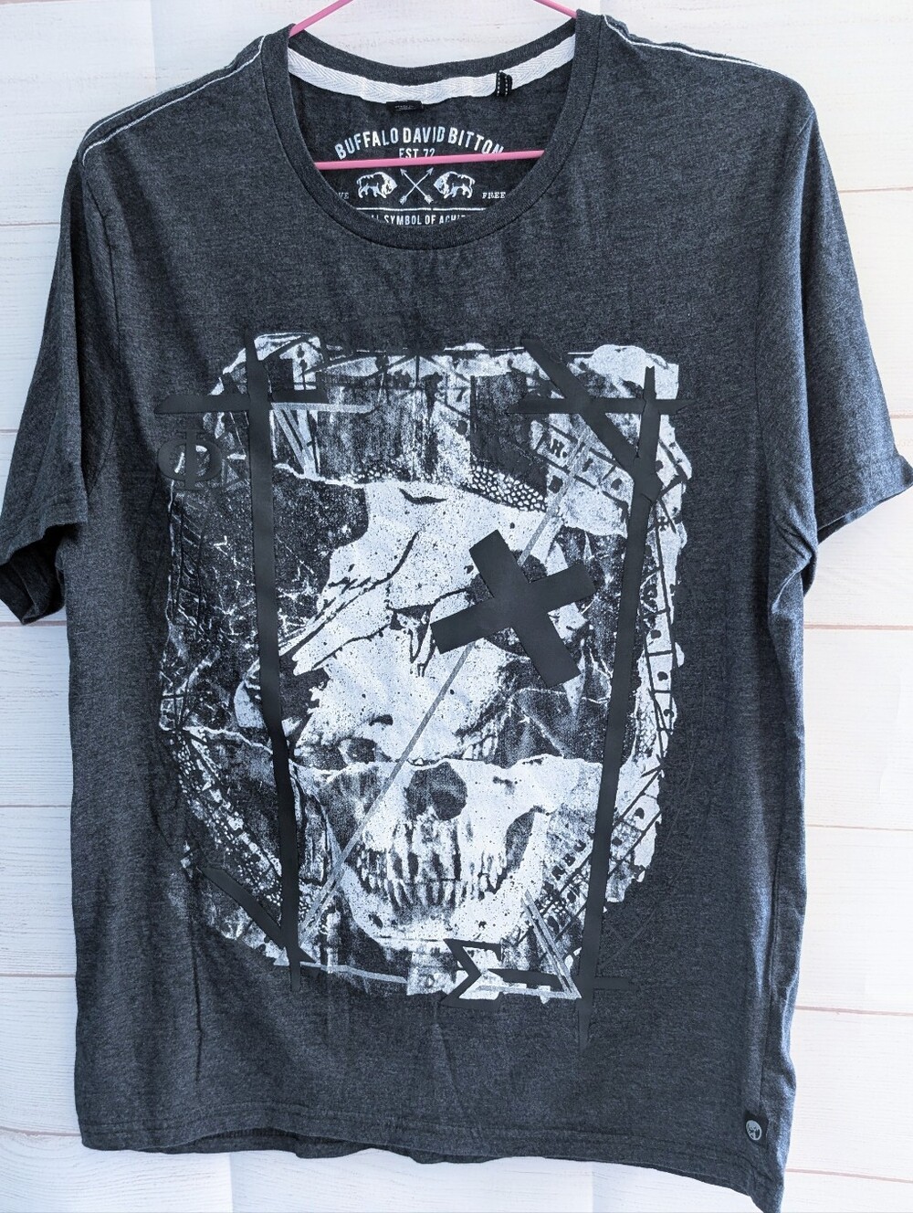 Buffalo David Bitton Dark Gray Short-Sleeve Abstract Skull ☠️ Graphic Tee